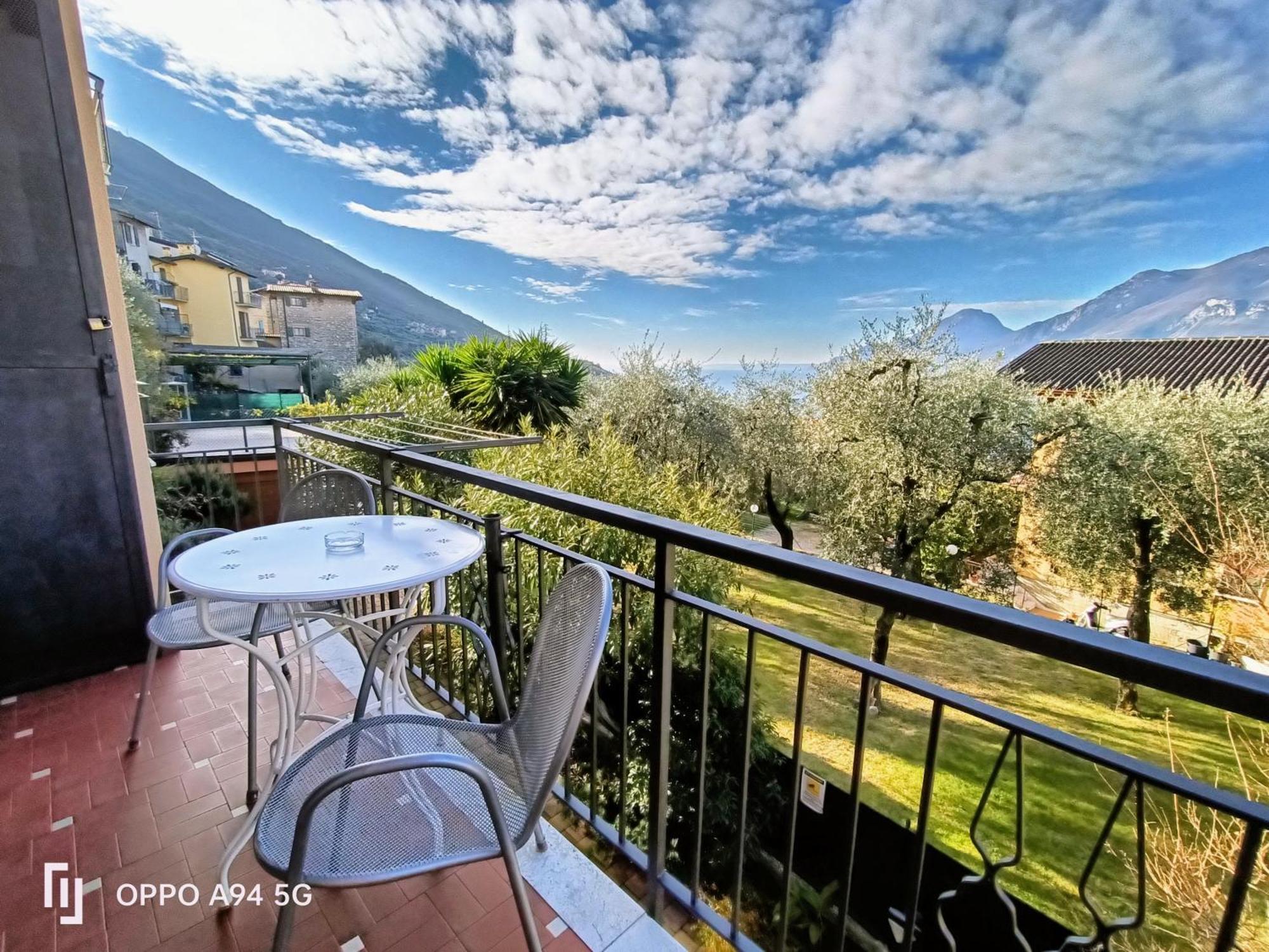 Appartamenti Casa Nina, Lago,Montagne, Uliveti Brenzone sul Garda Exterior foto