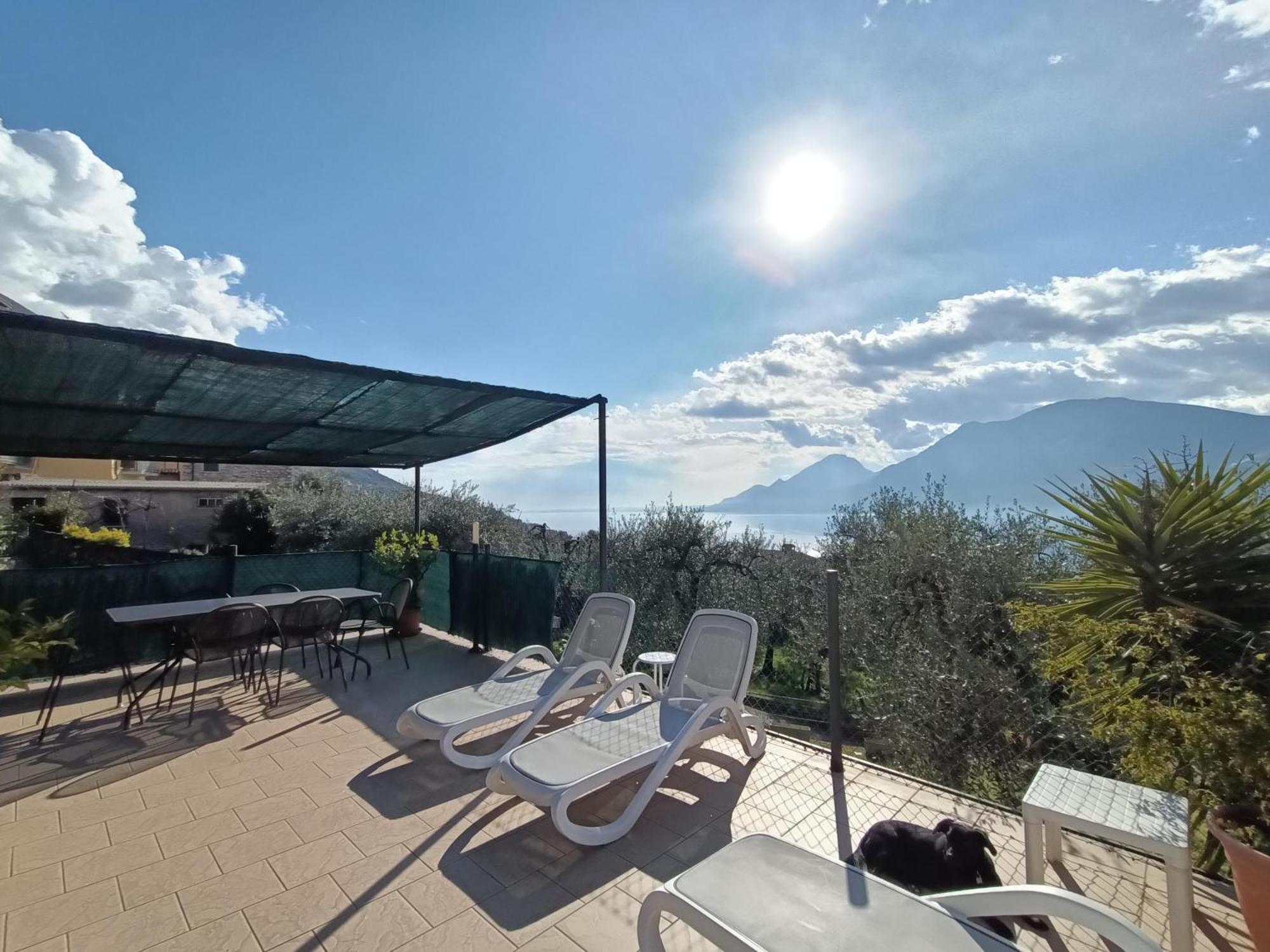 Appartamenti Casa Nina, Lago,Montagne, Uliveti Brenzone sul Garda Exterior foto